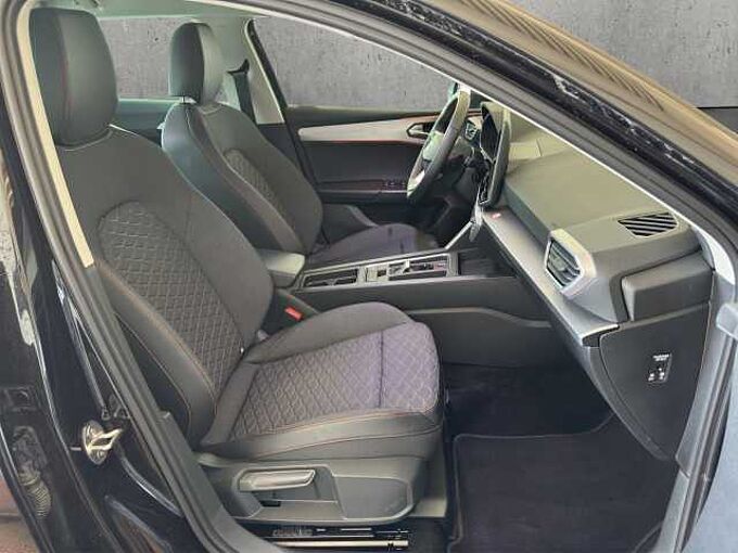 SEAT Leon ST FR 1.5 eTSI  // 5 Jahre Garantie /LED/Navi /Winterpaket