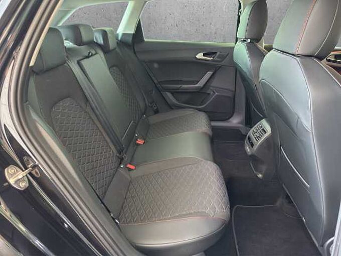 SEAT Leon ST FR 1.5 eTSI  // 5 Jahre Garantie /LED/Navi /Winterpaket
