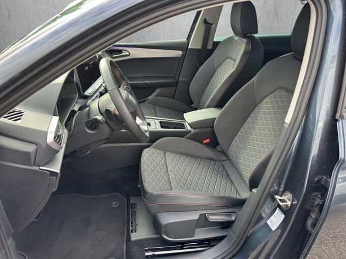 SEAT Leon ST 1.5 eTSI  FR // 5 Jahre Garantie /LED/Navi /Winterpaket