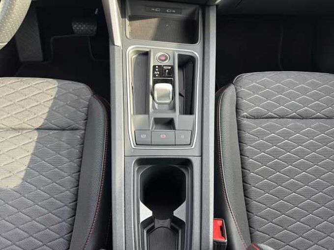 SEAT Leon ST 1.5 eTSI  FR // 5 Jahre Garantie /LED/Navi /Winterpaket
