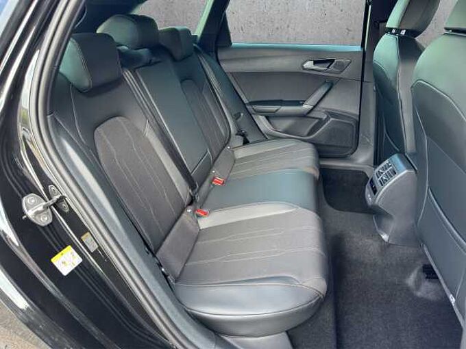 CUPRA Leon ST 2.0 TSI //5 J. Garantie / AHK/ elektr. Heckklappe /Kamera