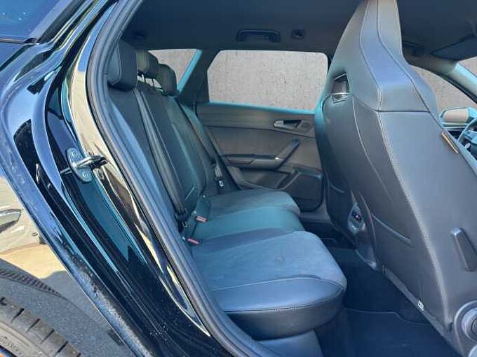 CUPRA Leon ST 2.0 VZ //5 J. Grantie/Matrix/Navi /Winterpaket