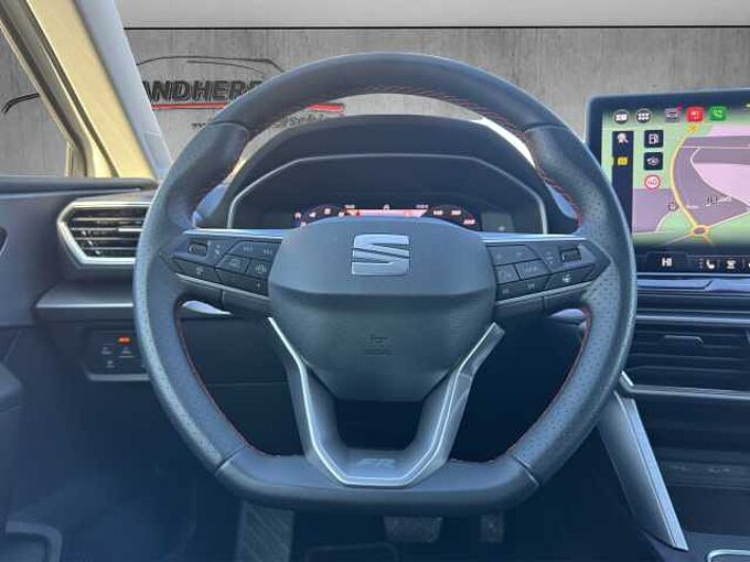 SEAT Leon 1.5 eTSI FR //5 Jahre Garantie /LED/Kamera /Winterpaket