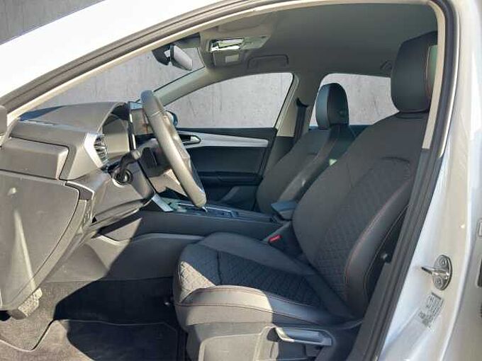 SEAT Leon 1.5 eTSI FR //5 Jahre Garantie /LED/Kamera /Winterpaket