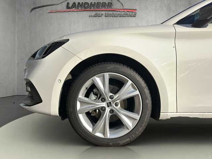 SEAT Leon 1.5 eTSI FR //5 Jahre Garantie /LED/Kamera /Winterpaket