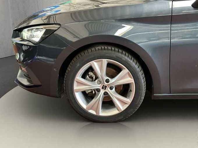 SEAT Leon ST FR 1.5 eTSI  // 5 Jahre Garantie /LED/Navi /Winterpaket