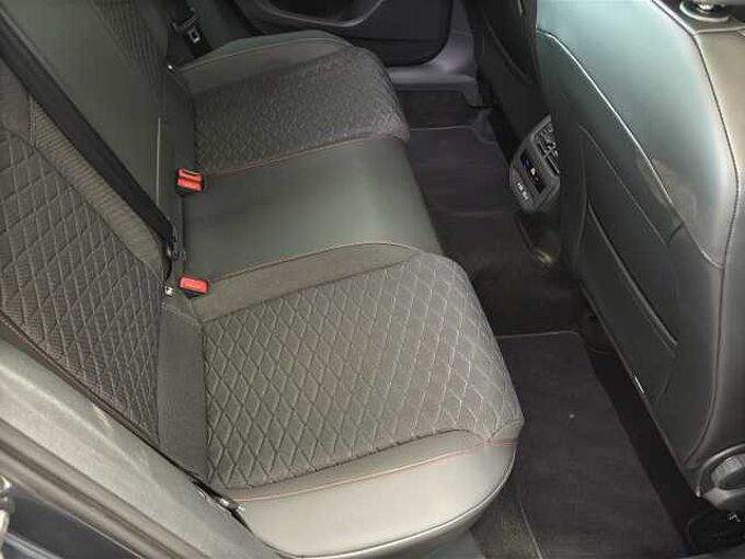 SEAT Leon ST FR 1.5 eTSI  // 5 Jahre Garantie /LED/Navi /Winterpaket