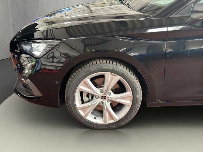 SEAT Leon ST 2.0 TDI FR // 5 J. Garantie /Navi/LED /Sitzheizung