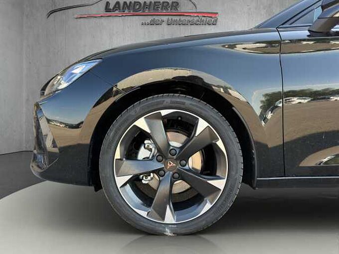 CUPRA Leon ST 1.5 eTSI // 5 J. Garantie /Pano/elektr. Heckklappe /Kamera