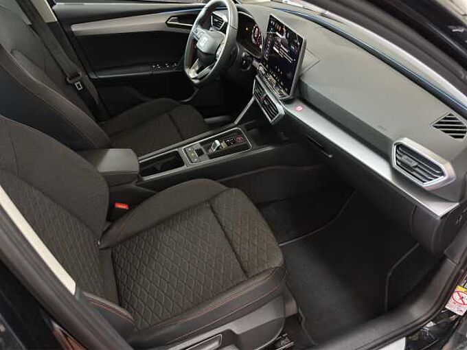 SEAT Leon ST FR 1.5 eTSI // 5 Jahre Garantie /LED/Navi /Winterpaket