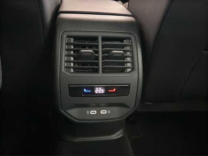 SEAT Leon ST FR 1.5 eTSI // 5 Jahre Garantie /LED/Navi /Winterpaket