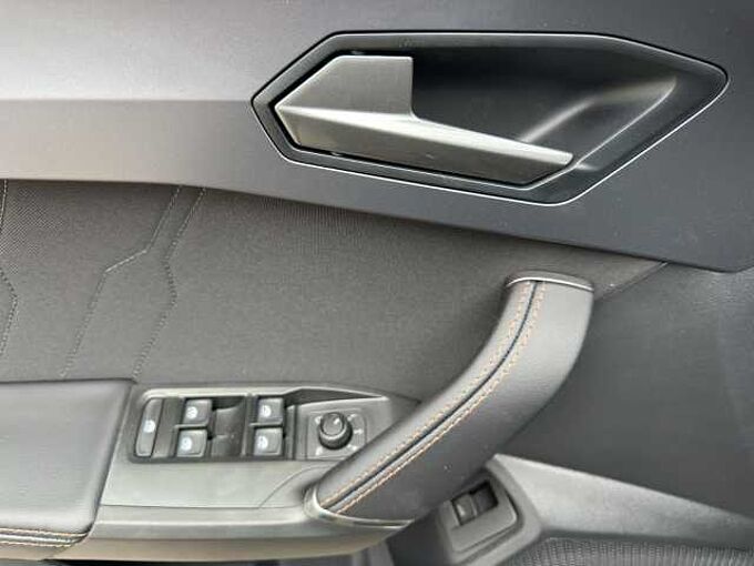 CUPRA Leon ST 1.5 eTSI // 5 J. Garantie /AHK/el.Heckklappe