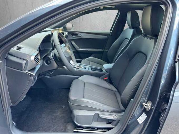CUPRA Leon ST 2.0 TSI //5 J. Garantie / Pano/ elektr. Heckklappe /Kamera