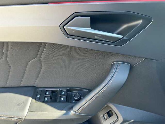 CUPRA Formentor TSI  // 5 J. Garantie /AHK schwenkb./el. Heckklappe/Edge Paket