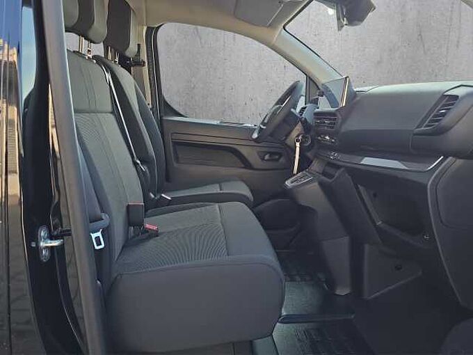 Opel Vivaro Kombi Lang //9-Sitzer/ Navi /Einparkhilfe