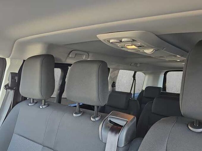 Opel Vivaro Kombi Lang //9-Sitzer/ Navi /Einparkhilfe