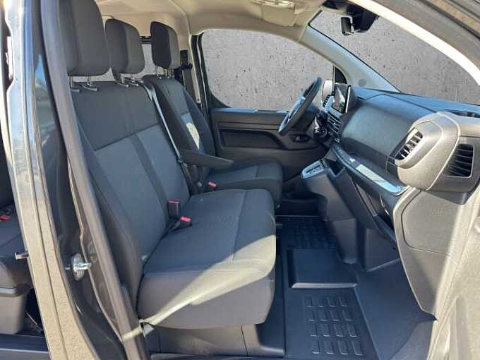 Opel Vivaro Kombi Lang //9-Sitzer/ Navi /Einparkhilfe