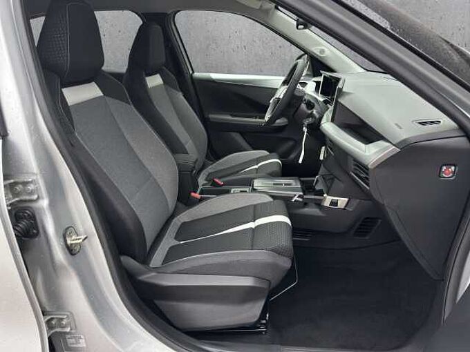 Opel Frontera 1.2 Hybrid GS  //7-Sitze / Navi / Kamera /Einparkhilfe