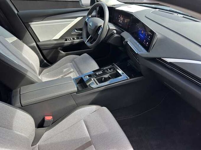 Opel Astra ST 1.5 D Elegance // AHK/Navi/Winterpaket