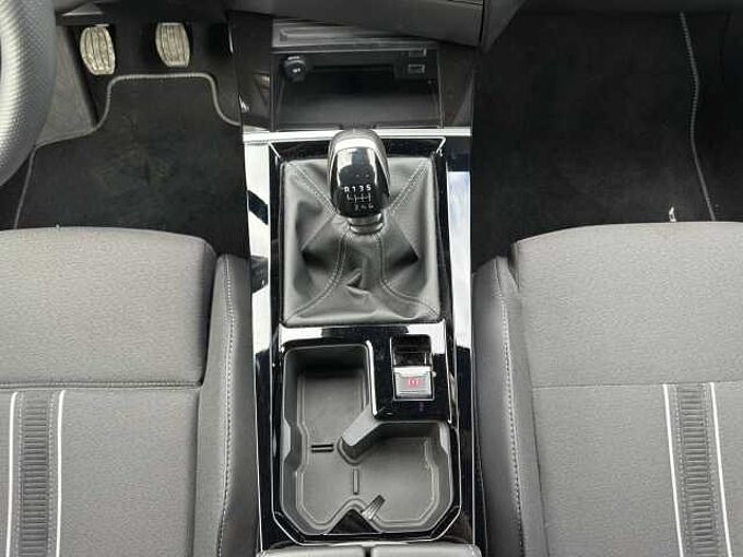 Opel Astra 1.2 Turbo GS  //AHK/Winterpaket 