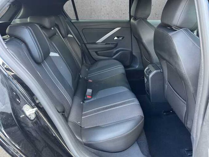 Opel Astra 1.2 T GS //LED/Navi/Winterpaket/Pano/Head-Up