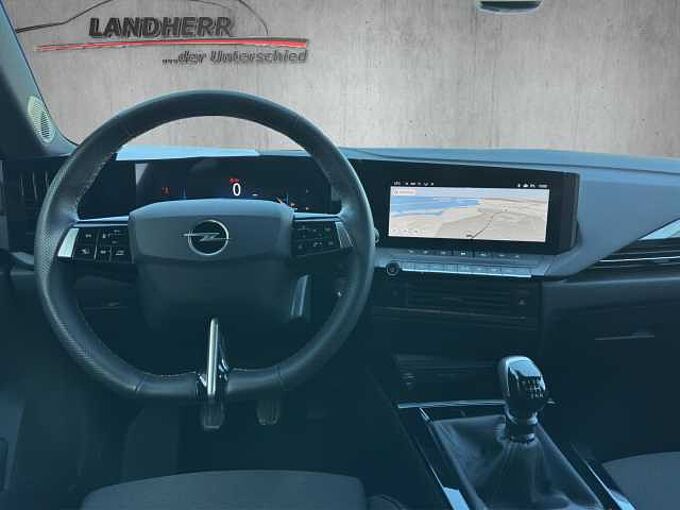 Opel Astra 1.2 T GS //LED/Navi/Winterpaket