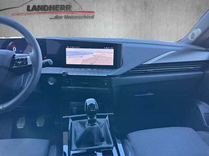Opel Astra 1.2 T GS //LED/Navi/Winterpaket