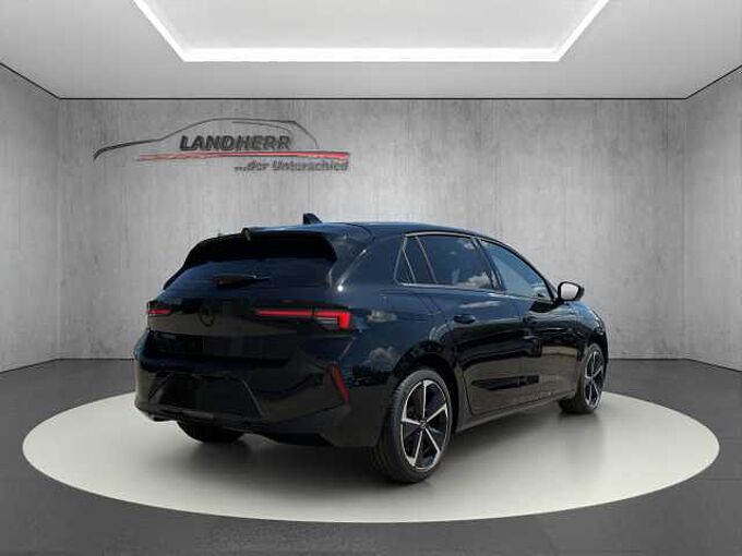 Opel Astra GS / AHK/Schiebedach/Navi /360°
