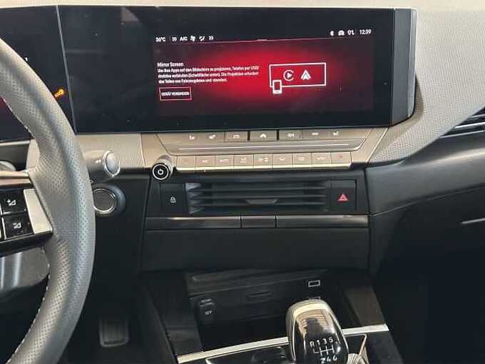 Opel Astra GS / AHK/Schiebedach/Navi /360°