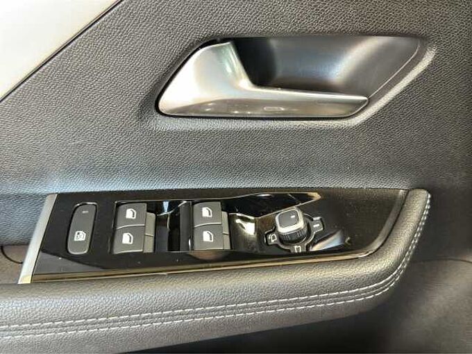 Opel Astra GS / AHK/Schiebedach/Navi /360°