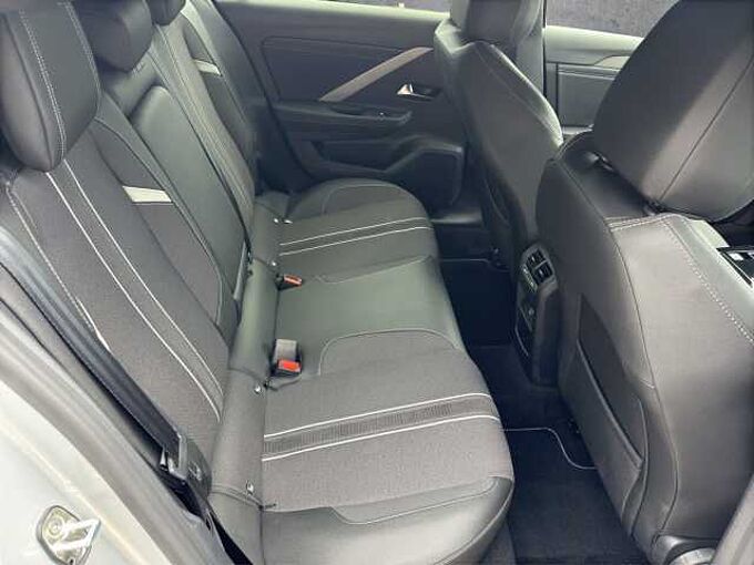 Opel Astra GS Navi m. Farbdisplay
