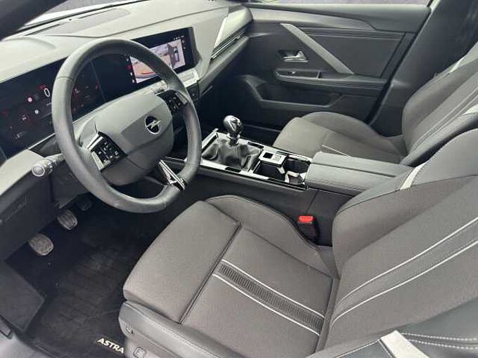Opel Astra ST 1.2 Turbo GS //Winterpaket/LED/AHK/ 360°/Navi