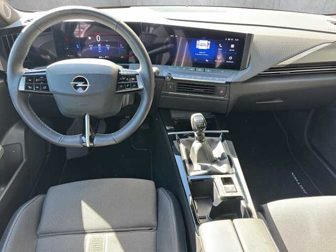 Opel Astra ST 1.2 Turbo GS //Winterpaket/LED/AHK/ 360°/
