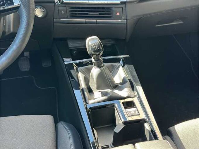 Opel Astra ST 1.2 Turbo GS //Winterpaket/LED/AHK/ 360°/