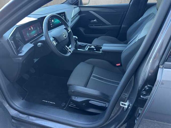 Opel Astra ST 1.2 T GS //LED/AHK/360°/Sitzheizung