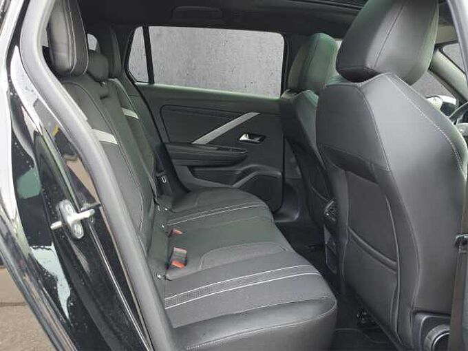 Opel Astra ST 1.2T GS//Pano/Sitzheizung/LED/elektr.Heckklappe 