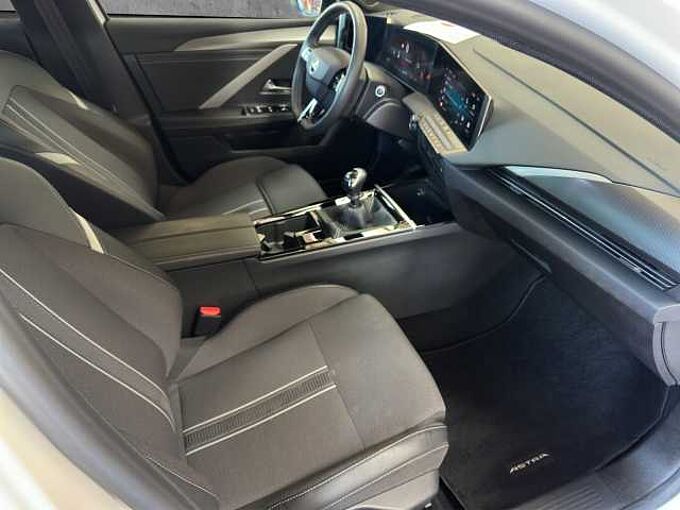 Opel Astra ST 1.2 Turbo GS  //Pano/LED/AHK/ 360&deg;