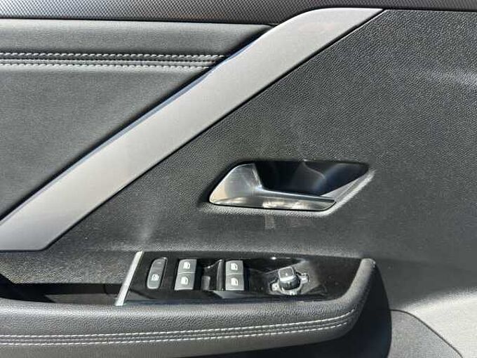 Opel Astra ST  GS  / AHK abnehmbar/ SHZ/PDC vo + hi