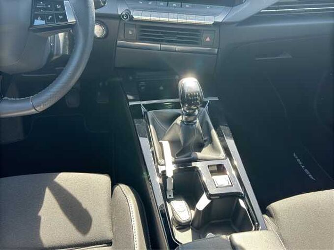 Opel Astra ST 1.2 Turbo GS  //Winterpaket/LED/AHK/ 360&deg;/Navi