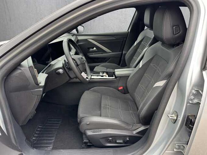 Opel Astra ST 1.2T GS//Pano/Head-Up/Navi/360&deg; 