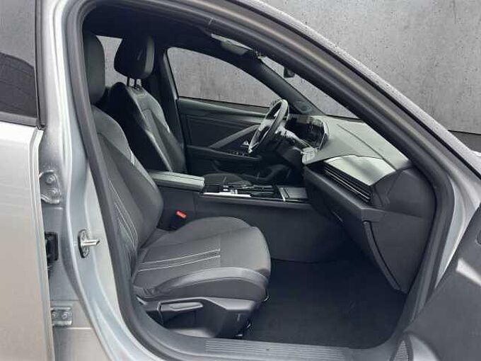 Opel Astra 1.2 GS Turbo