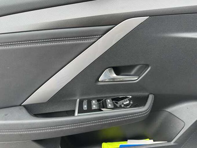 Opel Astra 1.2 GS Turbo