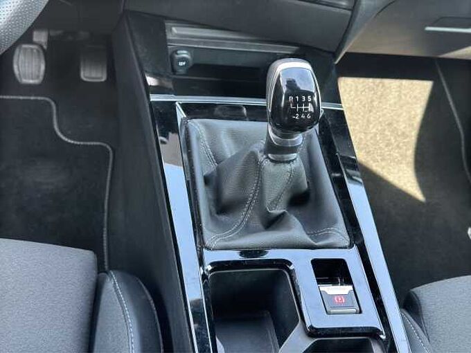 Opel Astra ST 1.2 Turbo GS  //Winterpaket/LED/AHK/ 360&deg;/