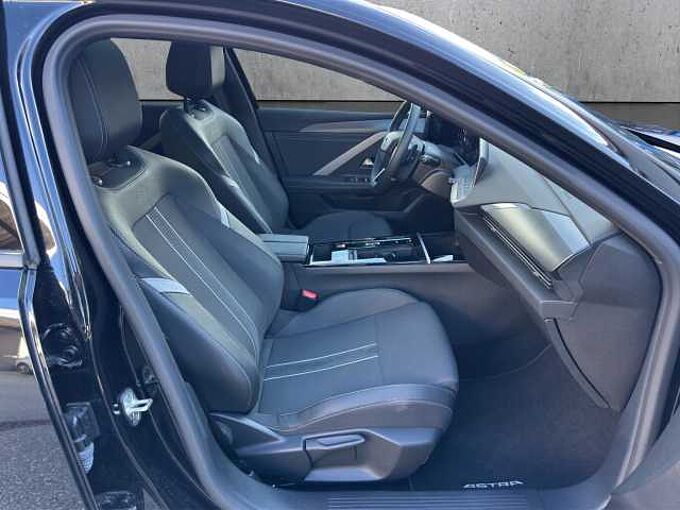 Opel Astra ST 1.2 T GS  //Pano/LED/AHK/ el.Heckklappe