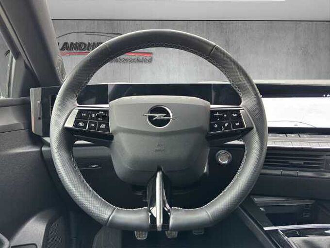 Opel Astra ST  GS Navi mit Farbdisplay/ 4-Zonen Klimauto.