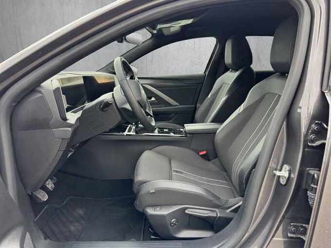 Opel Astra ST  GS Navi mit Farbdisplay/ 4-Zonen Klimauto.