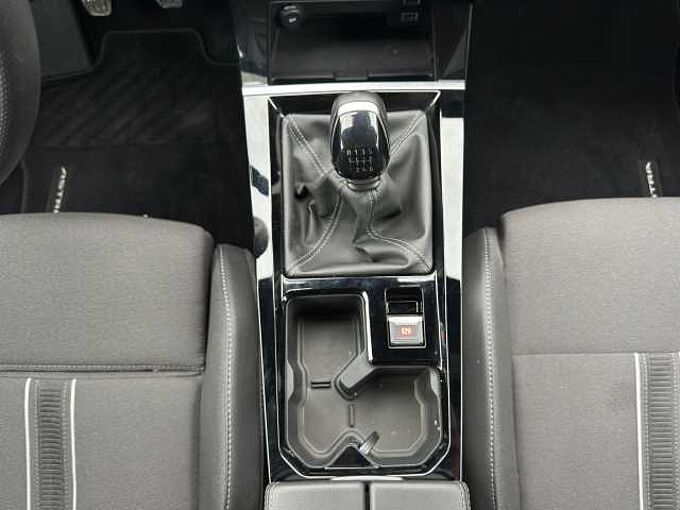 Opel Astra ST  GS Navi mit Farbdisplay/ 4-Zonen Klimauto.