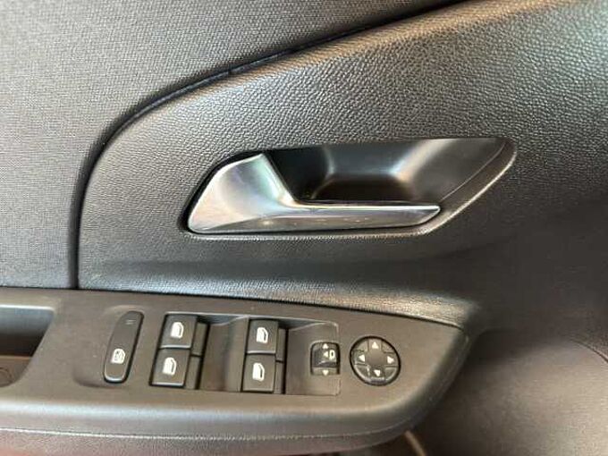 Opel Corsa 1.2 Turbo //Kamera/Sitzheizung/PDC
