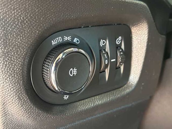 Opel Corsa  GS //LED/ PDC/Sitzheizung/Kamera 