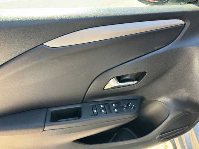 Opel Corsa 1.2 Turbo //Kamera/Sitzheizung/PDC